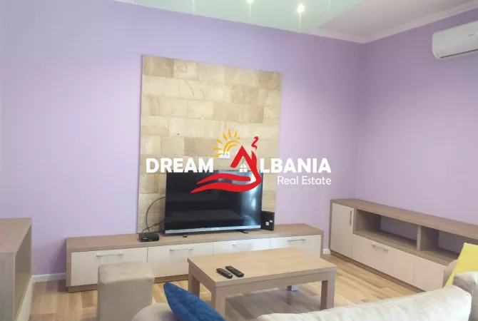 Shtepi me qera Apartament ne Tirane, 1+1, Mobilimi E mobiluar, Pagesa 700  Euro.