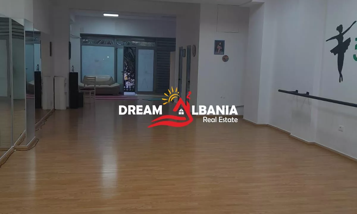 Ambjent biznesi/Dyqan me qera ne Yzberisht (ID 42711132)