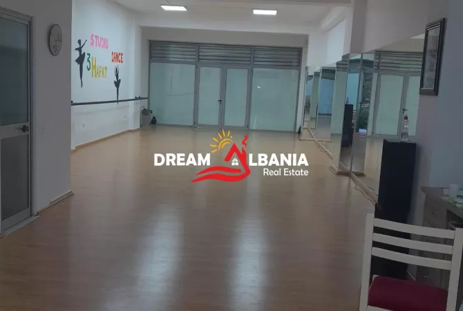 Business Property for Rent 1+1 in Tirana - 600 Euro