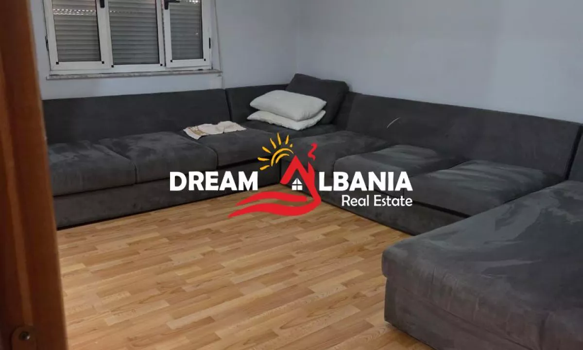 Shtepi ne shitje Apartament ne Tirane, 1+1, Mobilimi E mobiluar, Pagesa 83,000  Euro.