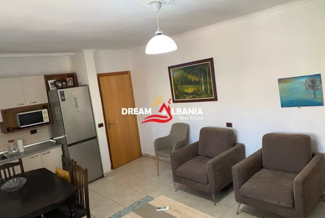 Shtepi ne shitje Apartament ne Tirane, 1+1, Mobilimi E mobiluar, Pagesa 82,000  Euro.