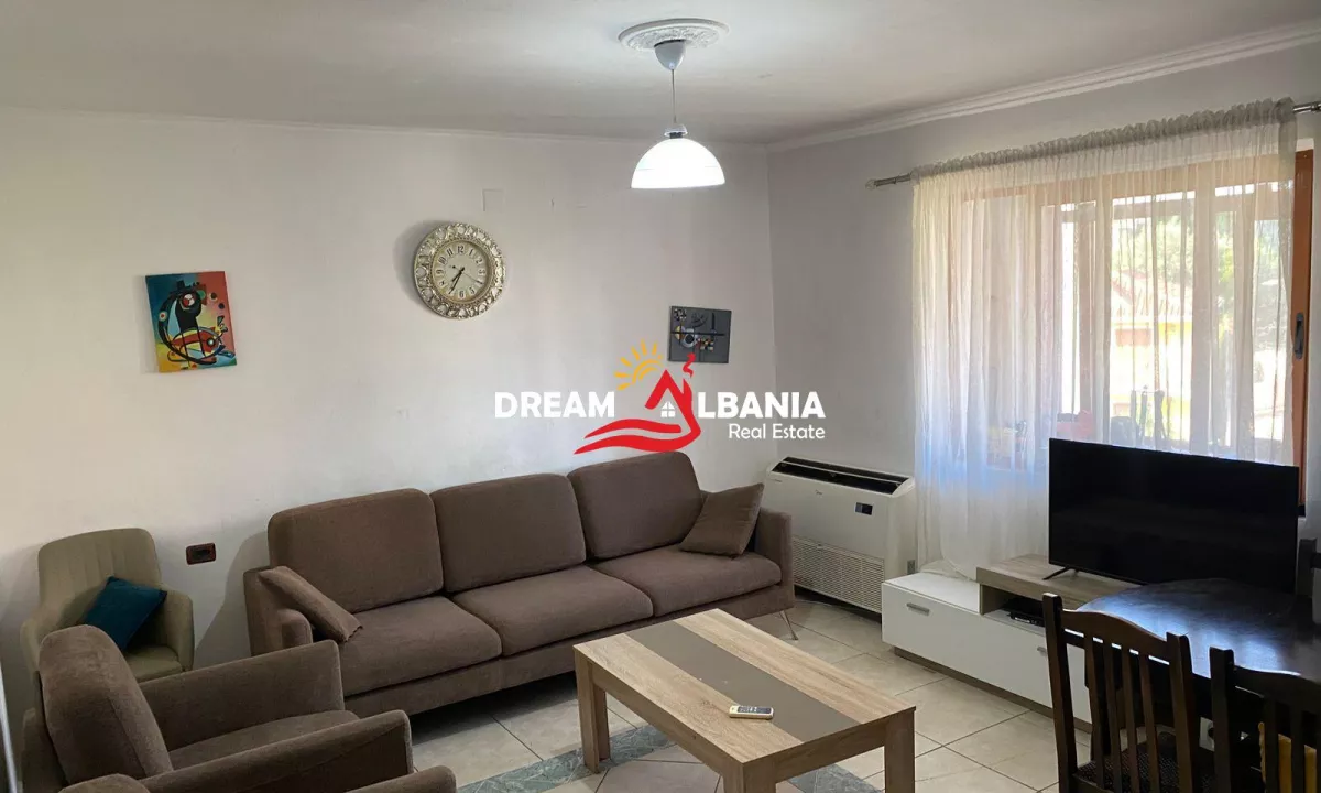 Shtepi ne shitje Apartament ne Tirane, 1+1, Mobilimi E mobiluar, Pagesa 82,000  Euro.