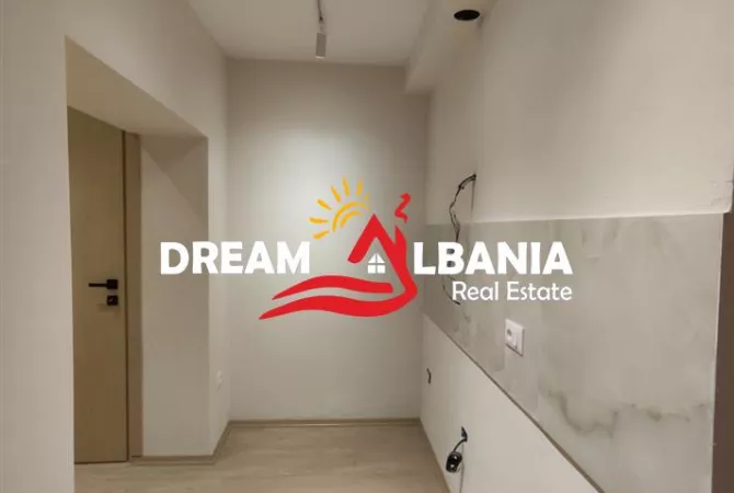 Zyre me qera ne rrugen Myslym Shyri, ne Tirane (42611350)