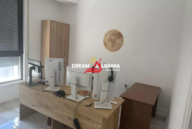 Business Property for Rent 3+1 in Tirana - 650 Euro