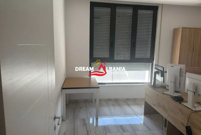 Business Property for Rent 3+1 in Tirana - 650 Euro