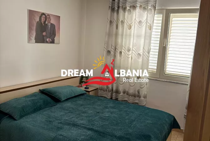 Shtepi ne shitje Apartament ne Tirane, 2+1, Mobilimi Pjeserisht e mobiluar, Pagesa 130,000  Euro.