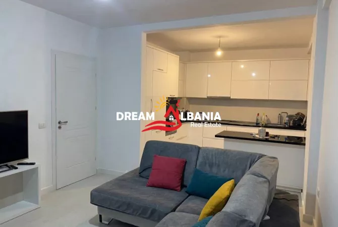 Shtepi ne shitje Apartament ne Tirane, 2+1, Mobilimi E mobiluar, Pagesa 145,000  Euro.