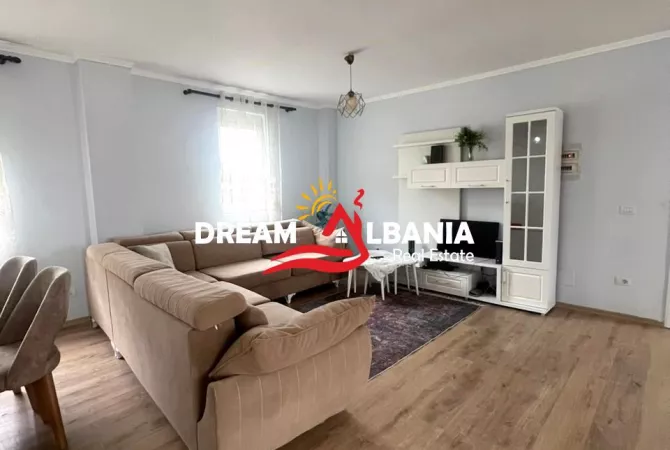 Appartamento in vendita a Tirana 3+1, Arredato