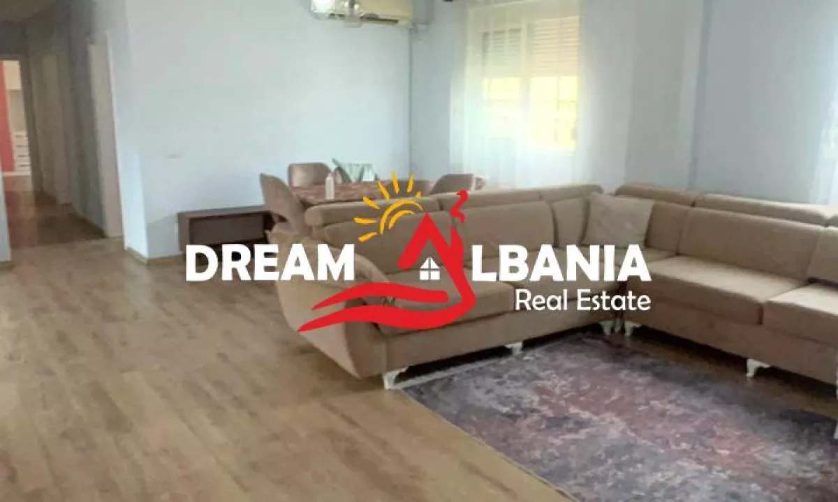 Appartamento in vendita a Tirana 3+1, Arredato