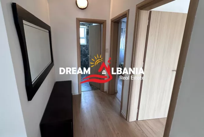 Shtepi ne shitje Apartament ne Tirane, 2+1, Mobilimi E mobiluar, Pagesa 147,000  Euro.
