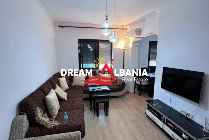 Shtepi ne shitje Apartament ne Tirane, 2+1, Mobilimi E mobiluar, Pagesa 147,000  Euro.
