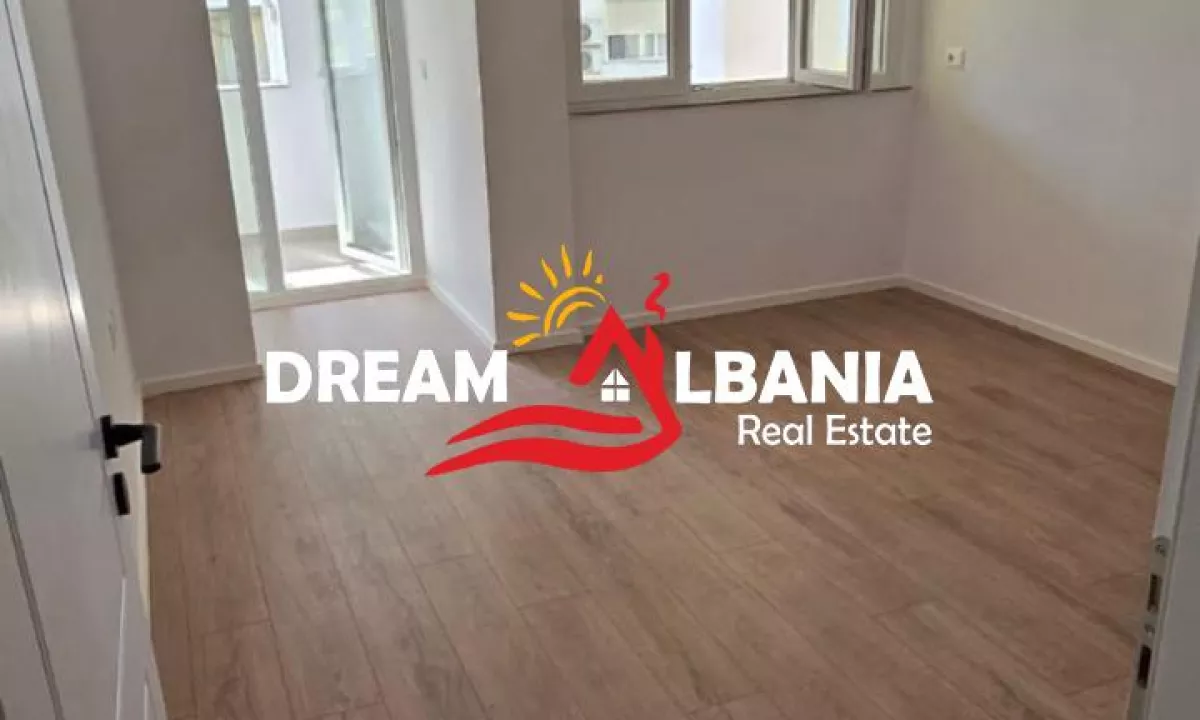 Shtepi ne shitje Apartament ne Tirane, 1+1, Mobilimi E mobiluar, Pagesa 102,000  Euro.
