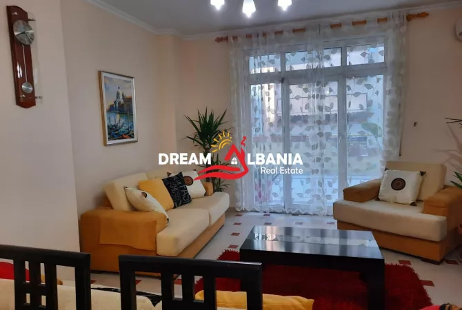 Shtepi me qera Apartament ne Tirane, 1+1, Mobilimi E mobiluar, Pagesa 650  Euro.