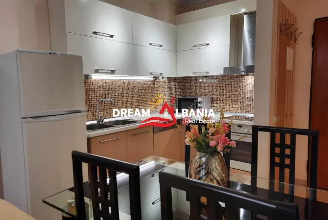 Shtepi me qera Apartament ne Tirane, 1+1, Mobilimi E mobiluar, Pagesa 650  Euro.