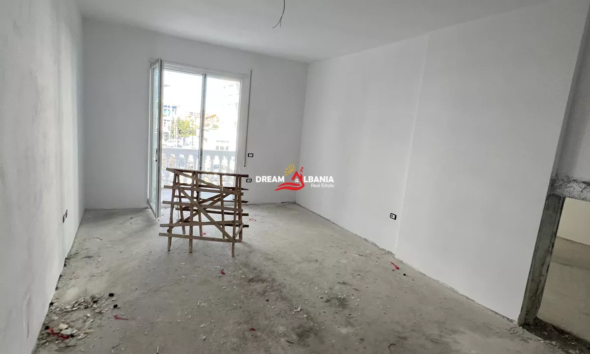 Apartment for sale in Tirana 3+1, Emty