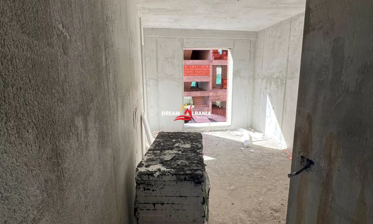 Apartment for sale in Tirana 2+1, Emty