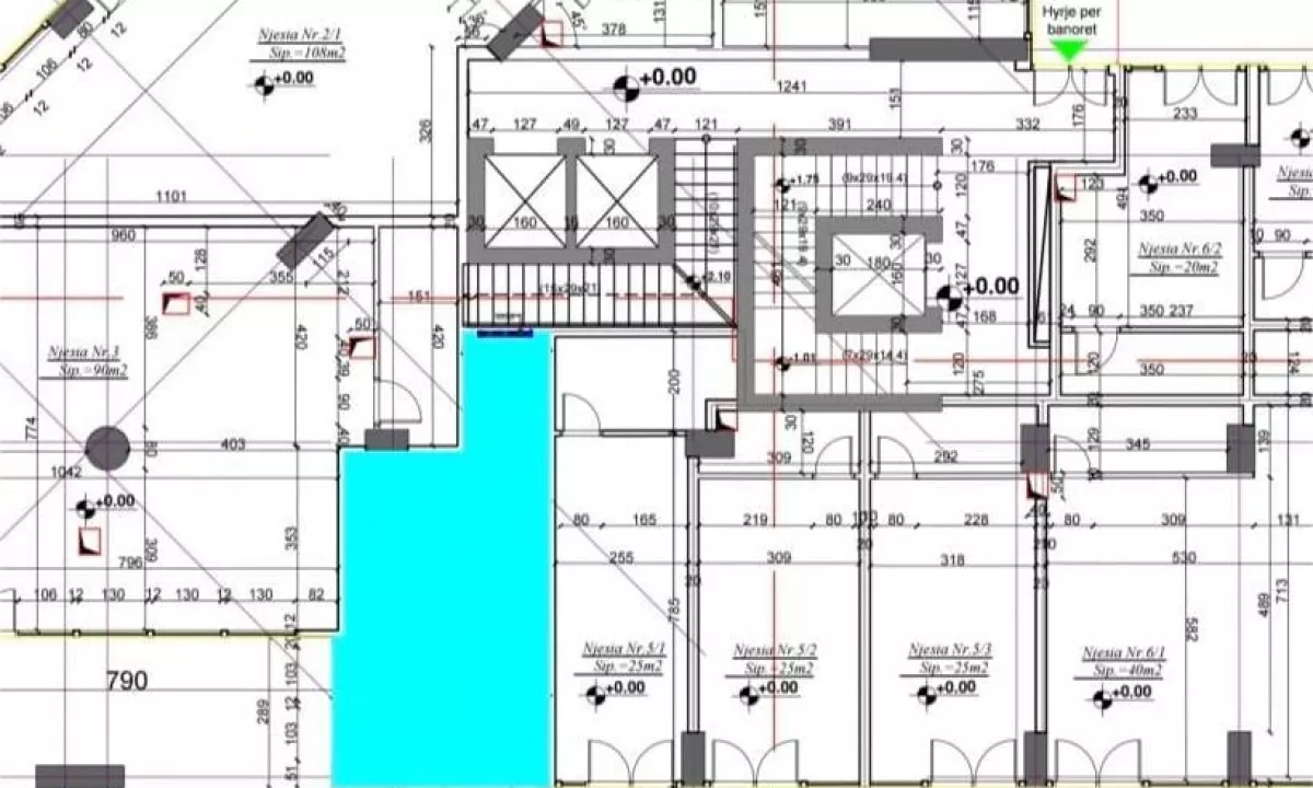 Shitet dyqan buze rruge tek Selvia, prane Vila Goldi (ID 4171605)