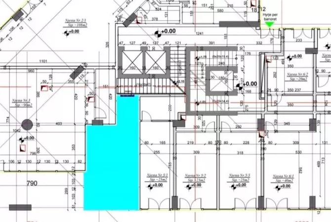 Shitet dyqan buze rruge tek Selvia, prane Vila Goldi (ID 4171605)