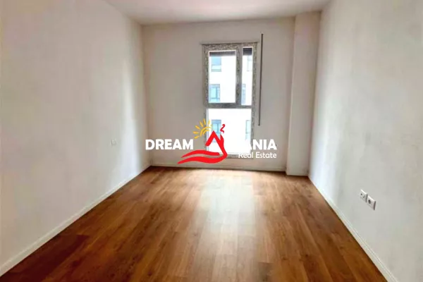 Business Property for Rent 3+1 in Tirana - 600 Euro