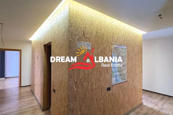 Ambient Komercial/ZYRE me qera ne Myslym Shyr, Prane “Gjykates se Larte”– Tirane (ID 42611364)