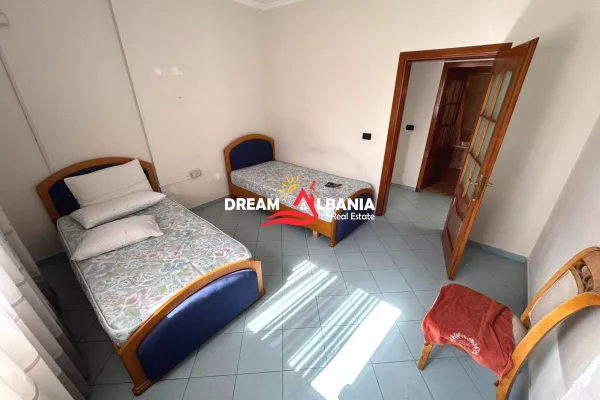 Business Property for Rent 3+1 in Tirana - 800 Euro