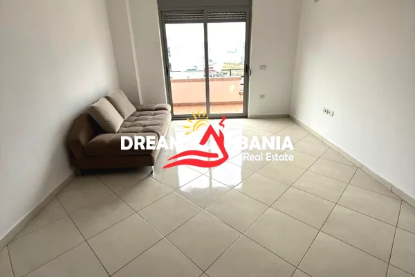 Shtepi ne shitje Apartament ne Tirane, 1+1, Mobilimi Bosh, pa mobiluar, Pagesa 82,000  Euro.