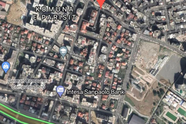 Zyre me qera tek Stadiumi Dinamo ne Tirane (ID 42611388)