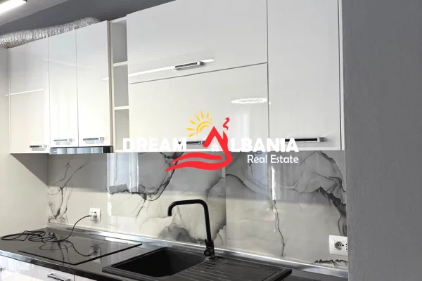 Shtepi me qera Apartament ne Tirane, 2+1, Mobilimi E mobiluar, Pagesa 800  Euro.