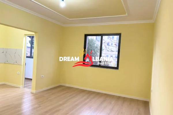 Appartamento in vendita a Tirana 1+1, Vuoto