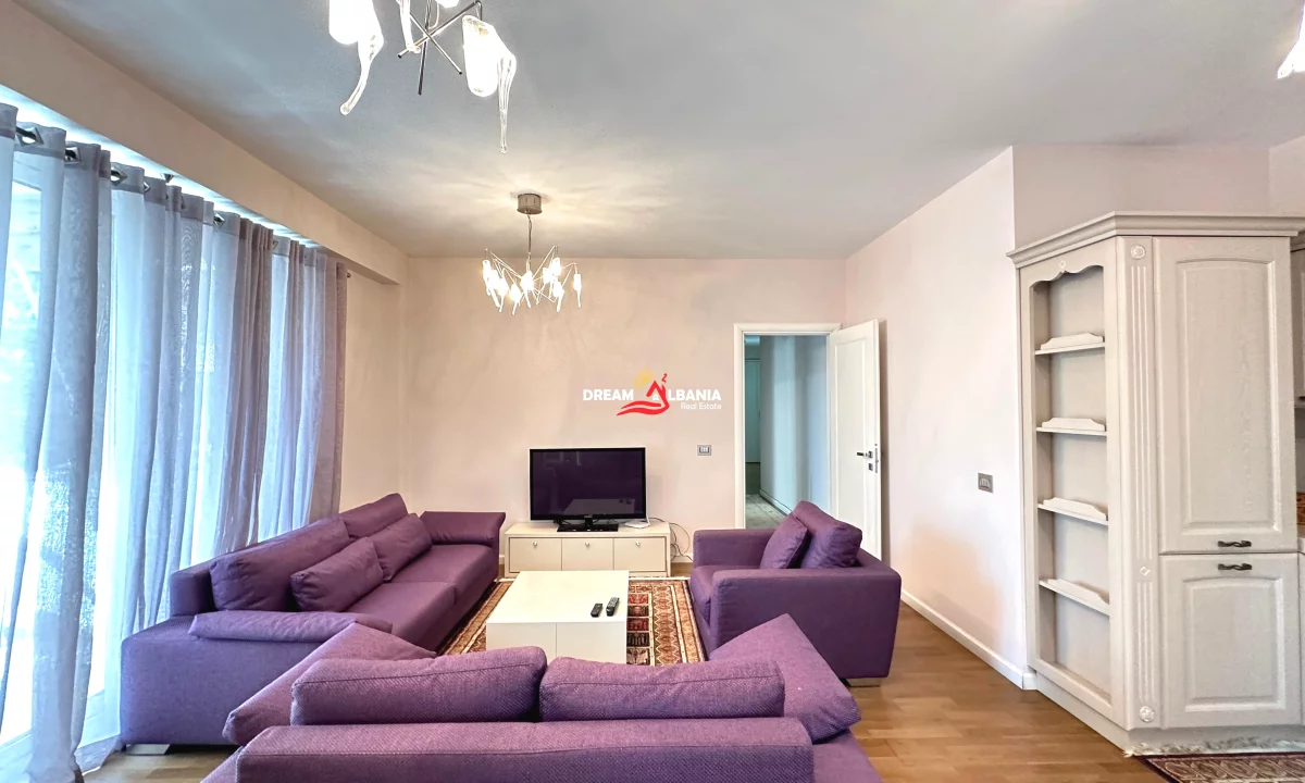 Shtepi me qera Apartament ne Tirane, 2+1, Mobilimi E mobiluar, Pagesa 1,000  Euro.