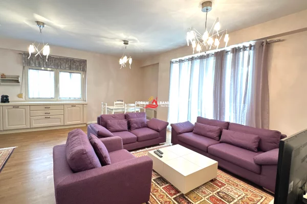 Shtepi me qera Apartament ne Tirane, 2+1, Mobilimi E mobiluar, Pagesa 1,000  Euro.