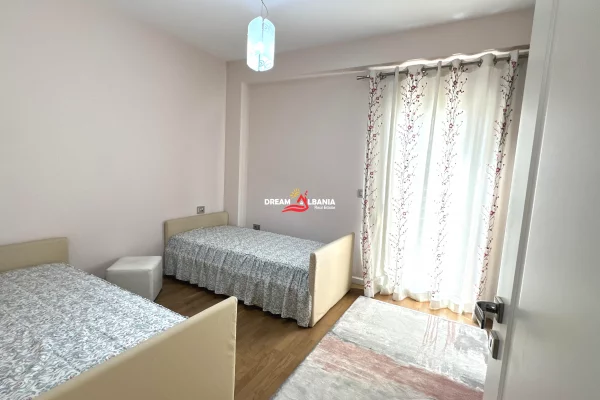 Shtepi me qera Apartament ne Tirane, 2+1, Mobilimi E mobiluar, Pagesa 1,000  Euro.