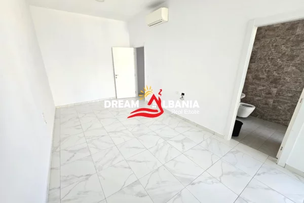 Ambient biznesi me qera 3+1 ne Tirane - 1,200 Euro