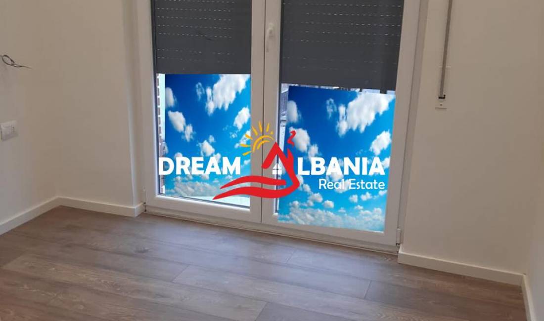 Jepet zyre me qera tek 21 Dhjetori (ID 4261716)