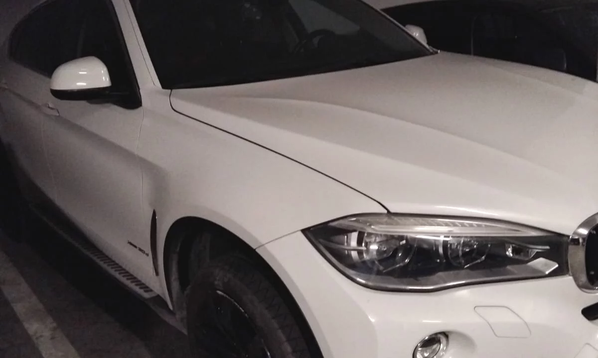 Makina ne shitje ne Tirane, BMW, 2015 Diesel,Kambio Automatik Pagesa 18,000  Euro.