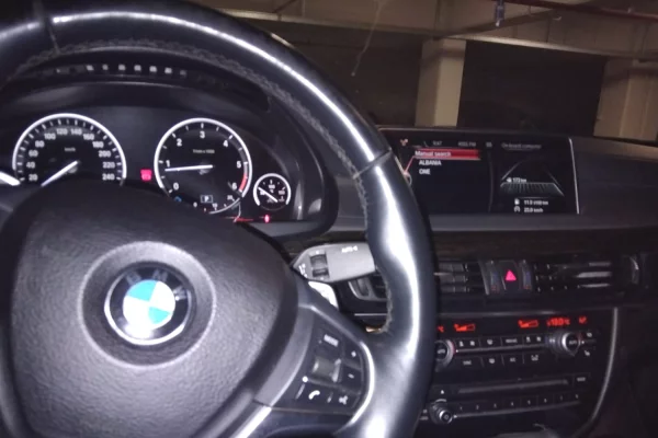 Makina ne shitje ne Tirane, BMW, 2015 Diesel,Kambio Automatik Pagesa 18,000  Euro.