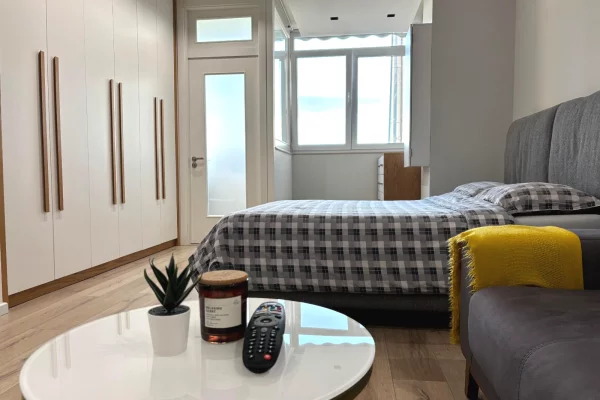 Shtepi me qera Apartament ne Tirane, Garsoniere, Mobilimi E mobiluar, Pagesa 450  Euro.