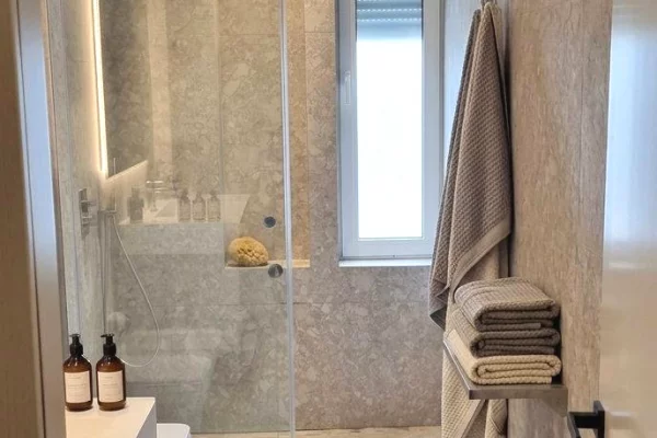 Shtepi me qera Apartament ne Tirane, 1+1, Mobilimi E mobiluar, Pagesa 900  Euro.