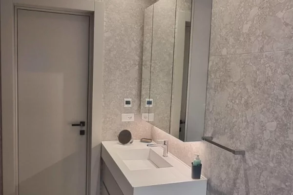 Shtepi me qera Apartament ne Tirane, 1+1, Mobilimi E mobiluar, Pagesa 900  Euro.