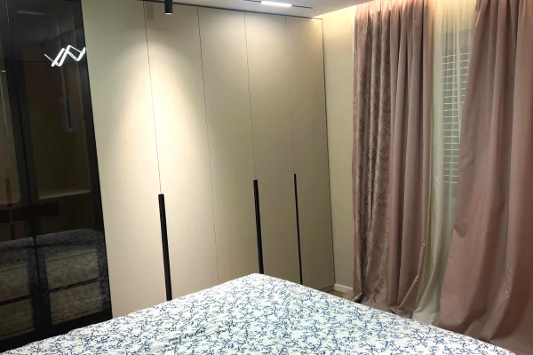 Shtepi me qera Apartament ne Tirane, 1+1, Mobilimi E mobiluar, Pagesa 650  Euro.