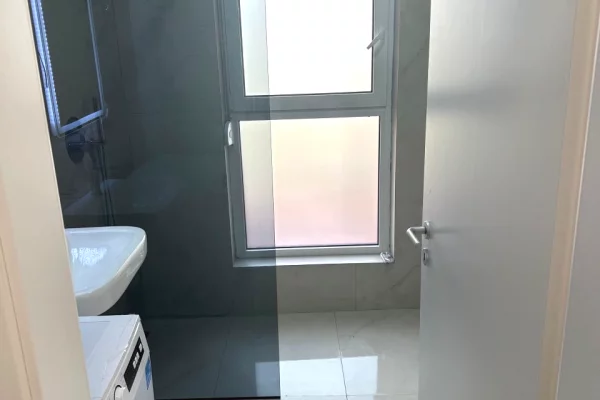 Shtepi me qera Apartament ne Tirane, 1+1, Mobilimi E mobiluar, Pagesa 400  Euro.