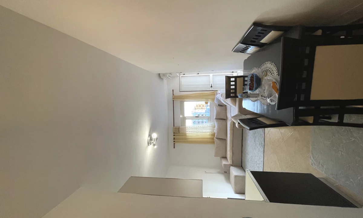 Shtepi me qera Apartament ne Durres, 2+1, Mobilimi E mobiluar, Pagesa 300  Euro.