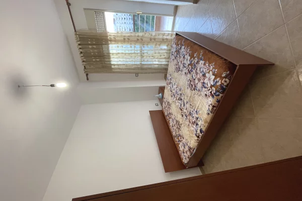 Shtepi me qera Apartament ne Durres, 2+1, Mobilimi E mobiluar, Pagesa 300  Euro.