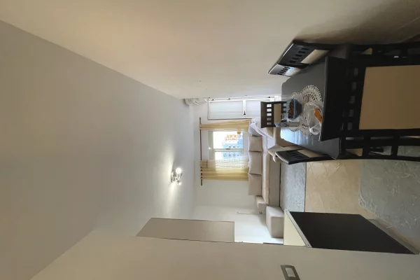 Shtepi me qera 2+1 ne Durres - 300 Euro
