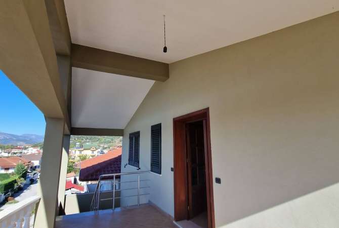 Private house for sale in Elbasan 4+1, In Part