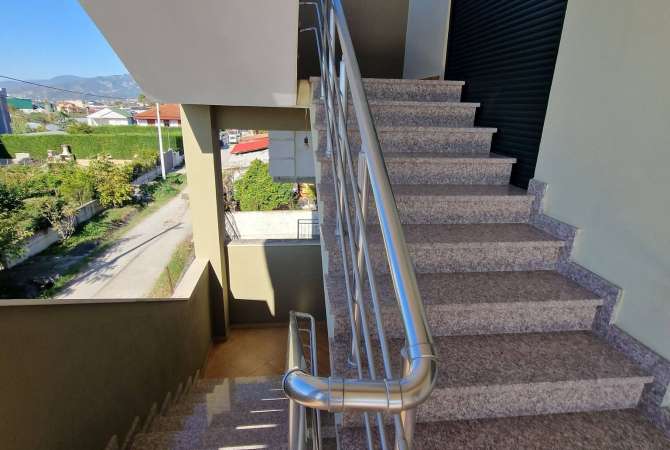 Private house for sale in Elbasan 4+1, In Part