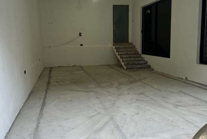 Ambient biznesi me qera 4+1 ne Tirane - 300 