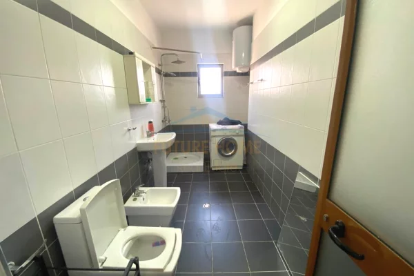 Shtepi me qera Apartament ne Tirane, 2+1, Mobilimi E mobiluar, Pagesa 480  Euro.