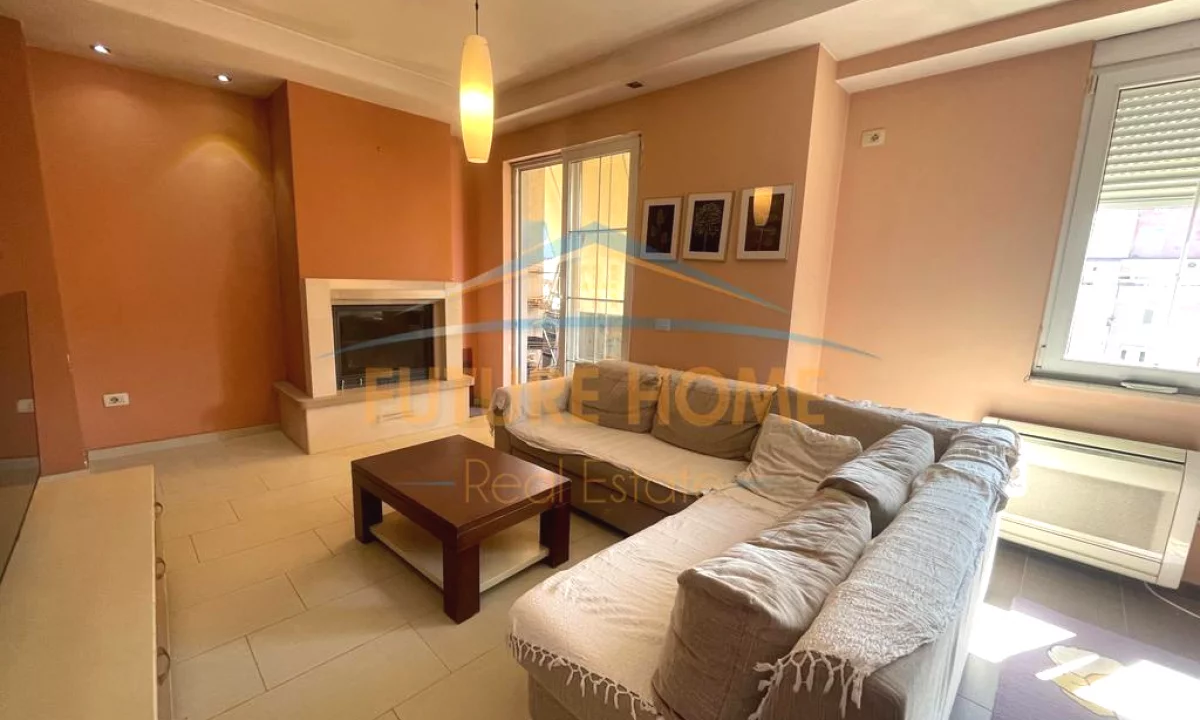 Shtepi me qera Apartament ne Tirane, 2+1, Mobilimi E mobiluar, Pagesa 550  Euro.