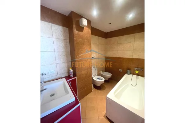 Shtepi me qera Apartament ne Tirane, 2+1, Mobilimi E mobiluar, Pagesa 550  Euro.